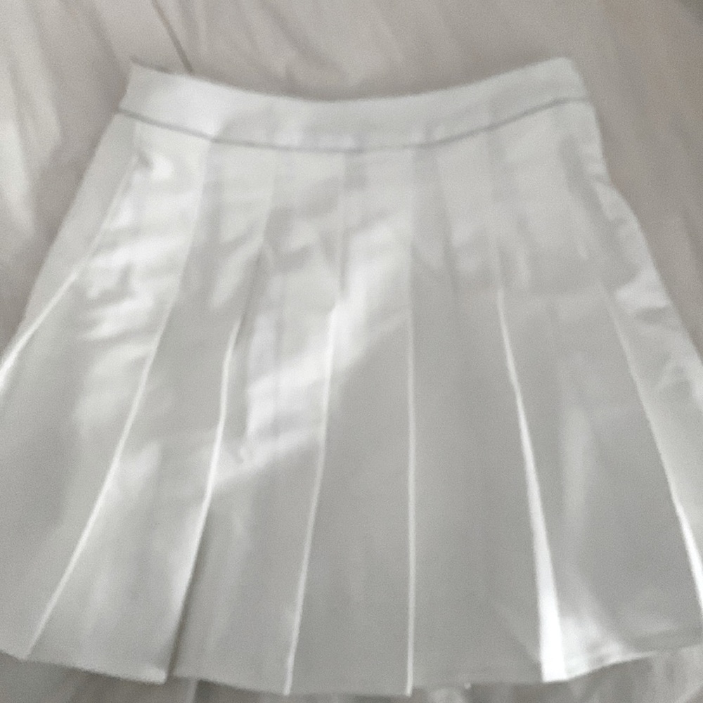 White Plain Tenis Skirt With Stiching